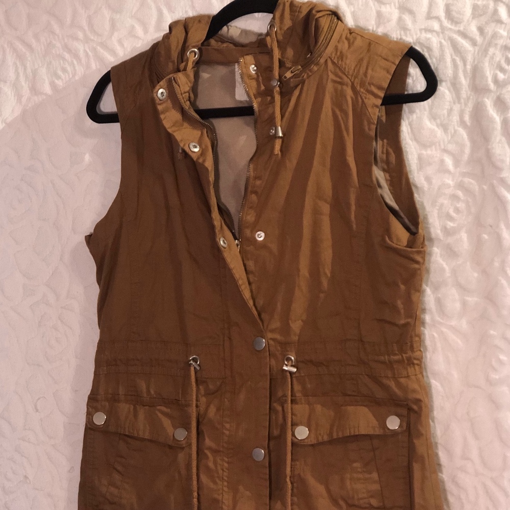 YMI Camel Utility-Style Fitted Vest